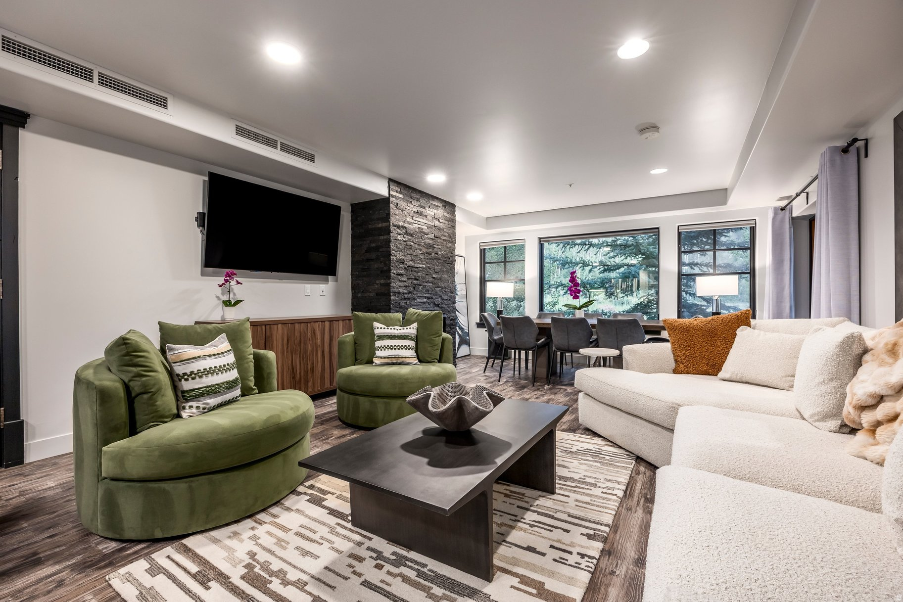 LODGES AT DEER VALLEY - Residential