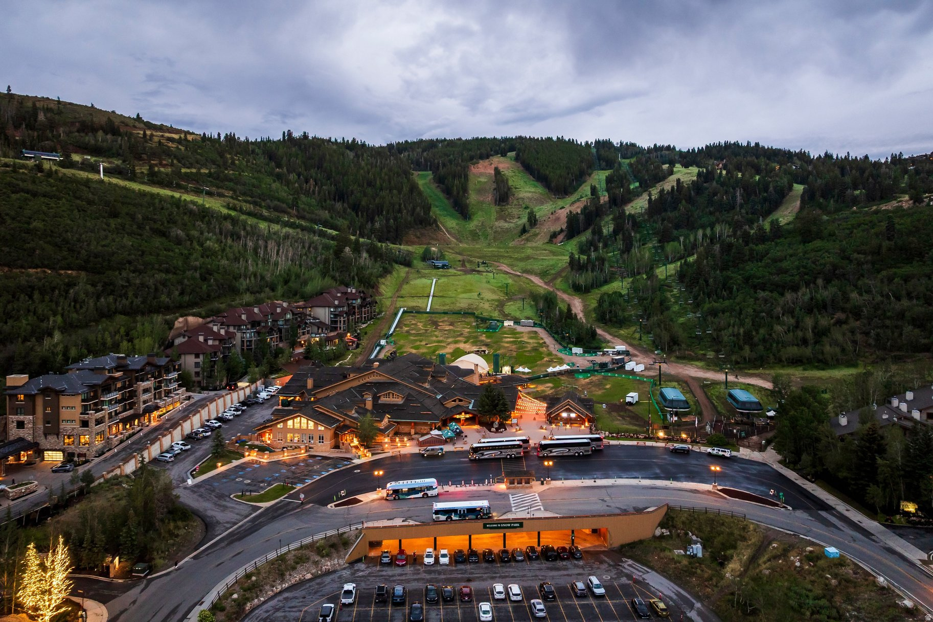 LODGES AT DEER VALLEY - Residential
