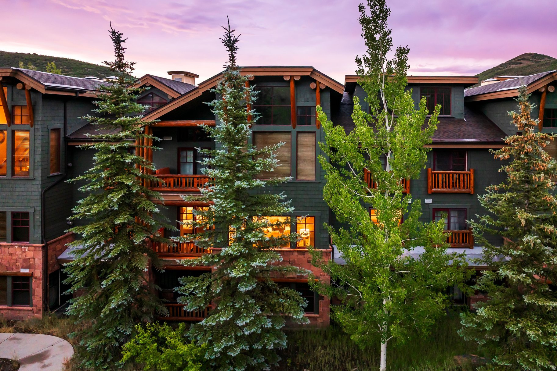 LODGES AT DEER VALLEY - Residential