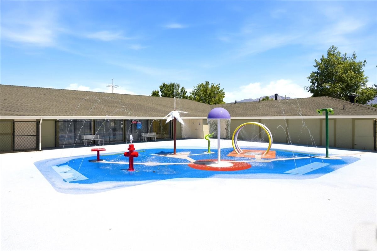 MEADOWBROOK VILLAGE MOBILE HOME PARK - Residential