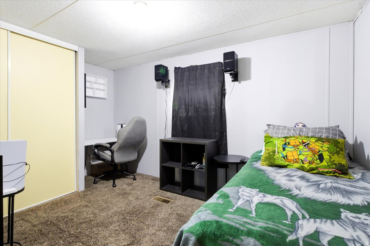 MEADOWBROOK VILLAGE MOBILE HOME PARK - Residential