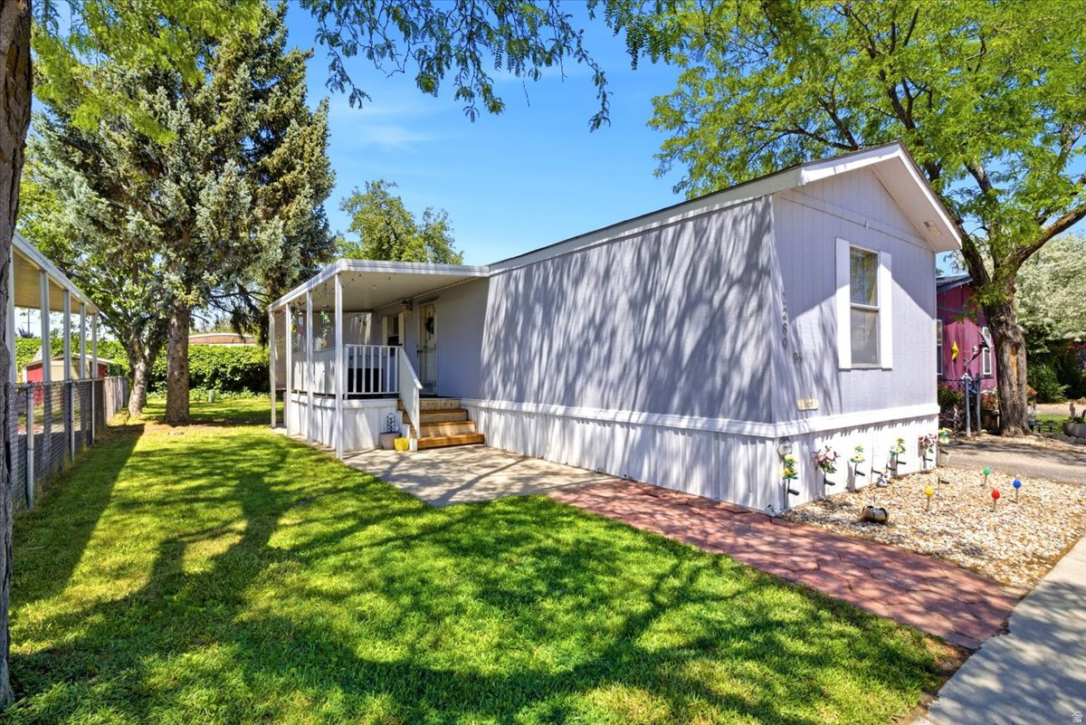 MEADOWBROOK VILLAGE MOBILE HOME PARK - Residential