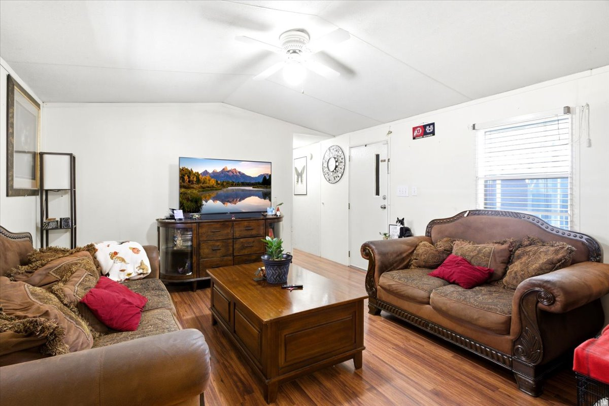MEADOWBROOK VILLAGE MOBILE HOME PARK - Residential
