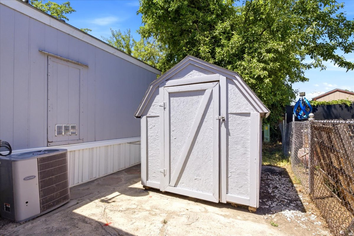 MEADOWBROOK VILLAGE MOBILE HOME PARK - Residential