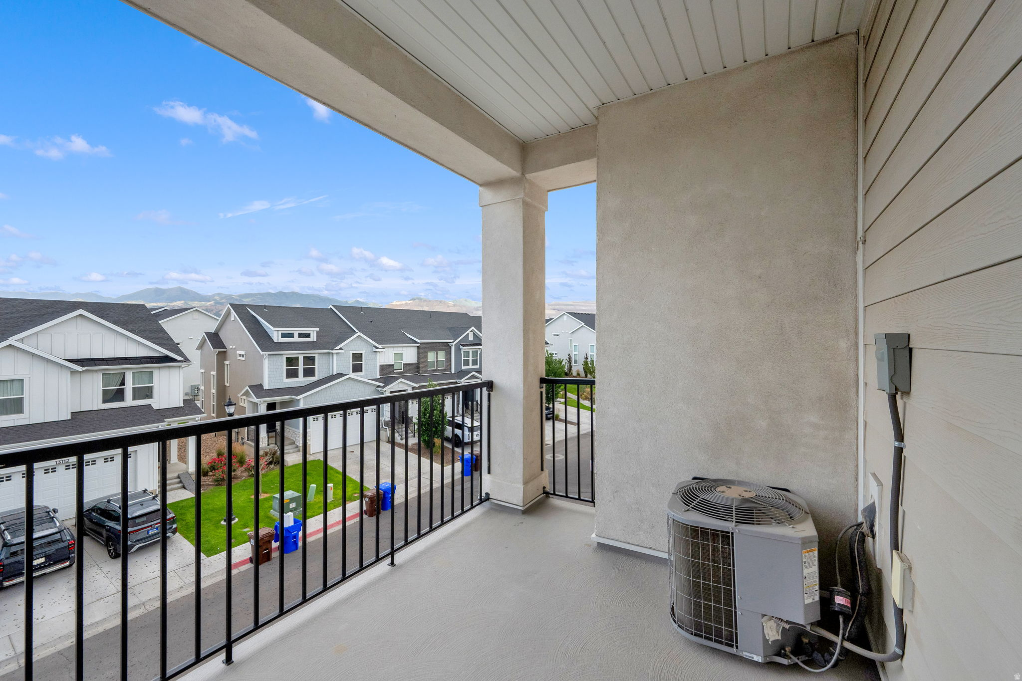 PARKSIDE - Residential