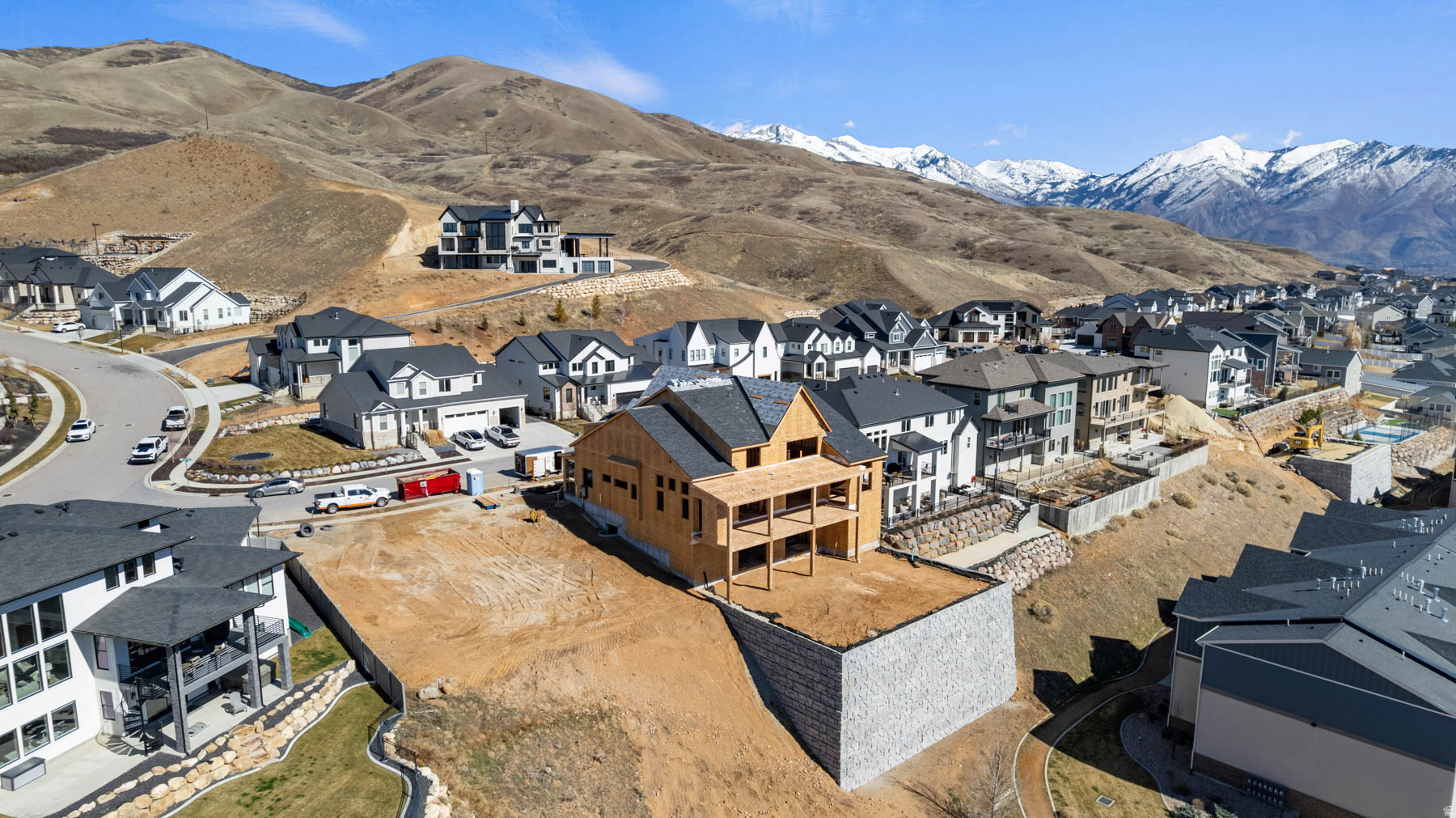 SEASONS ESTATES - Residential