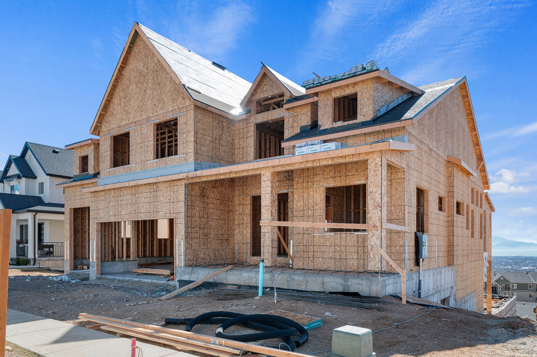 SEASONS ESTATES - Residential