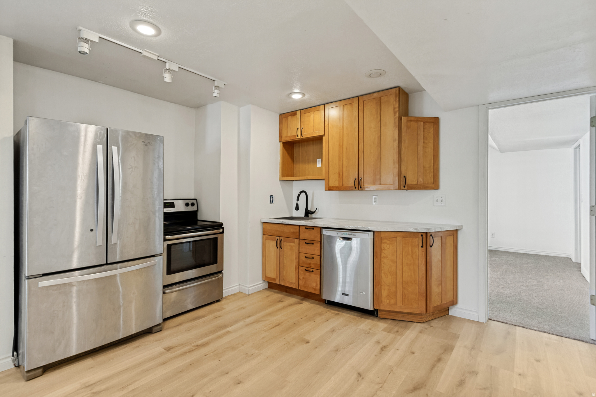 EAGLES VIEW - Residential