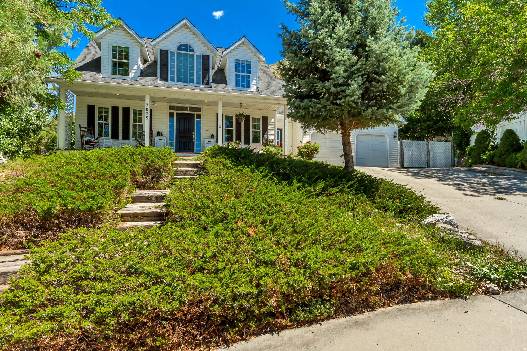 EAGLES VIEW - Residential