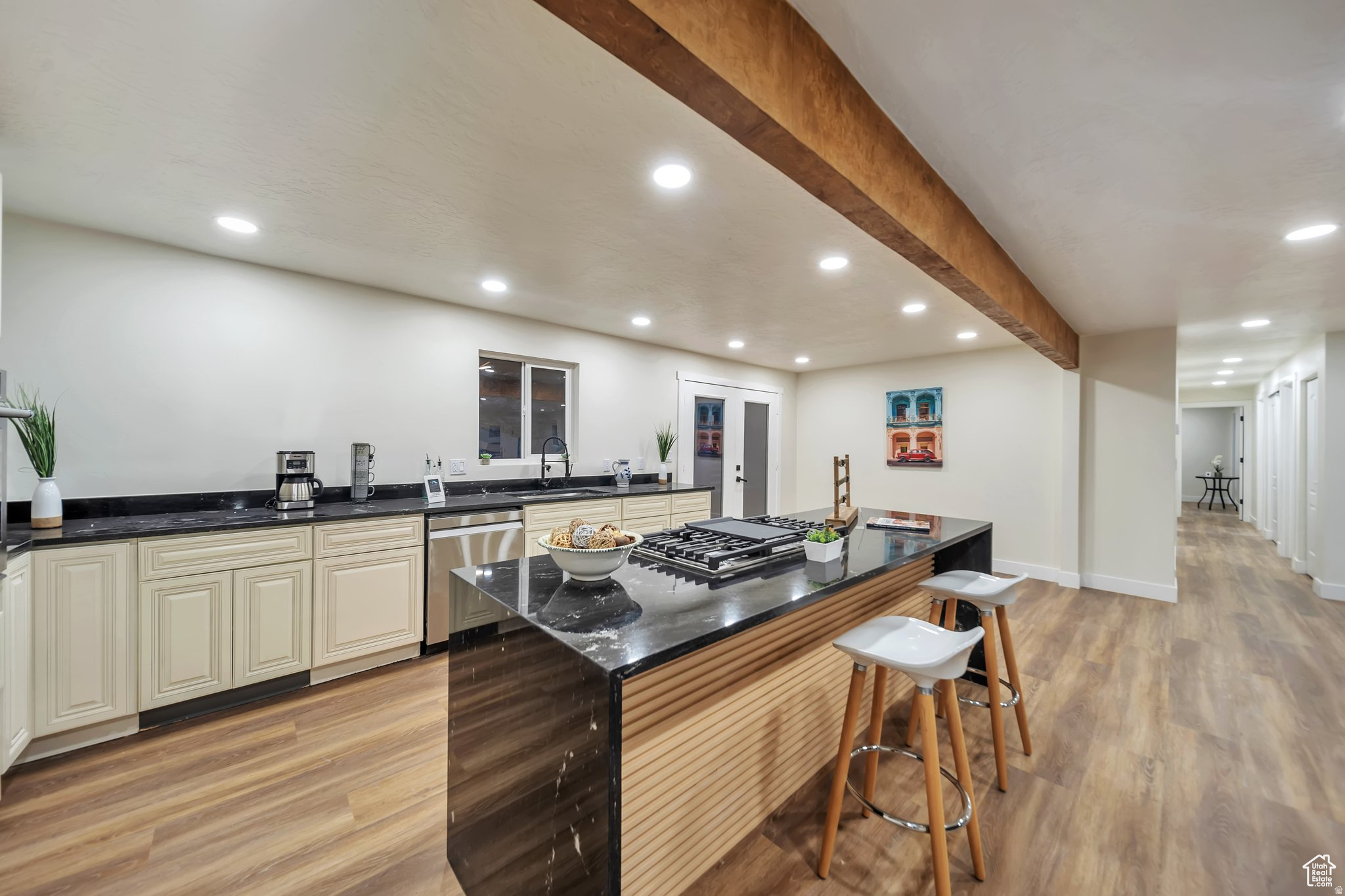 CHELSEA COVER - Residential Lease