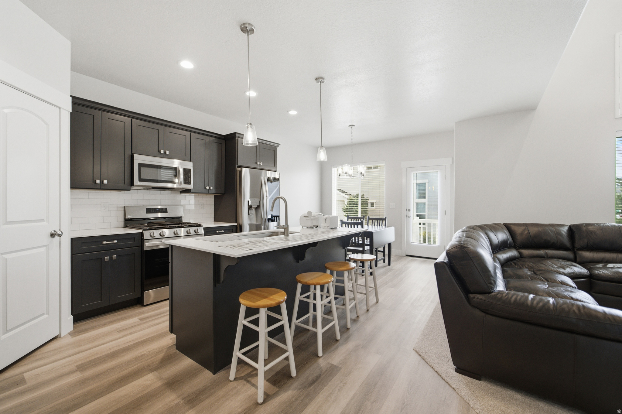 PARKSIDE - Residential
