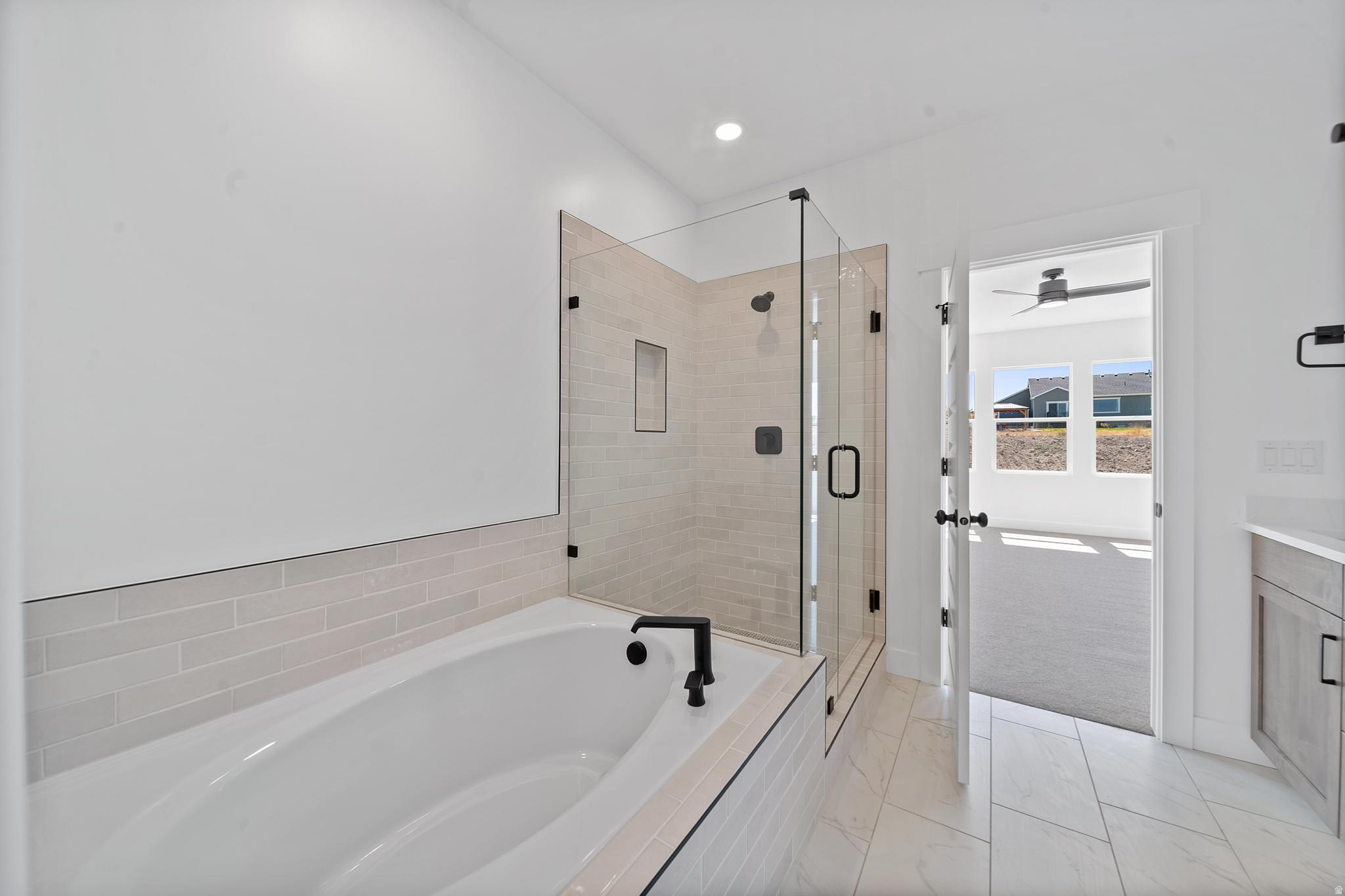 HERITAGE FARMS - Residential