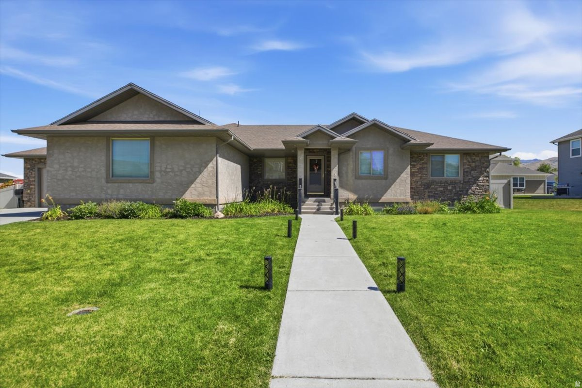 COUNTRY GROVE ESTATE - Residential