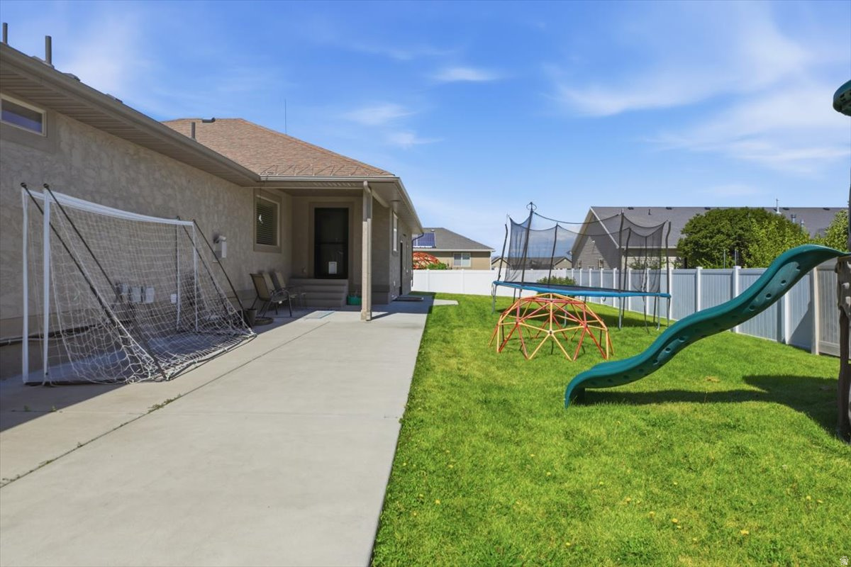 COUNTRY GROVE ESTATE - Residential