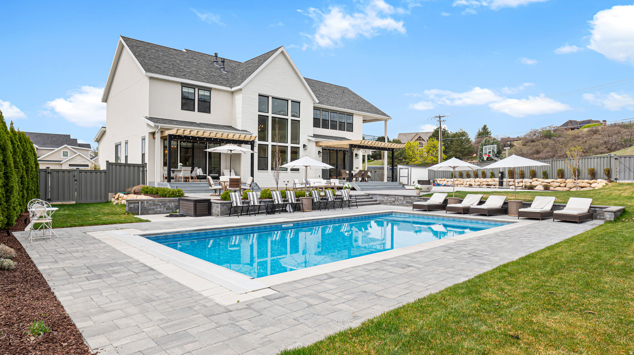 BECK PINES - Residential