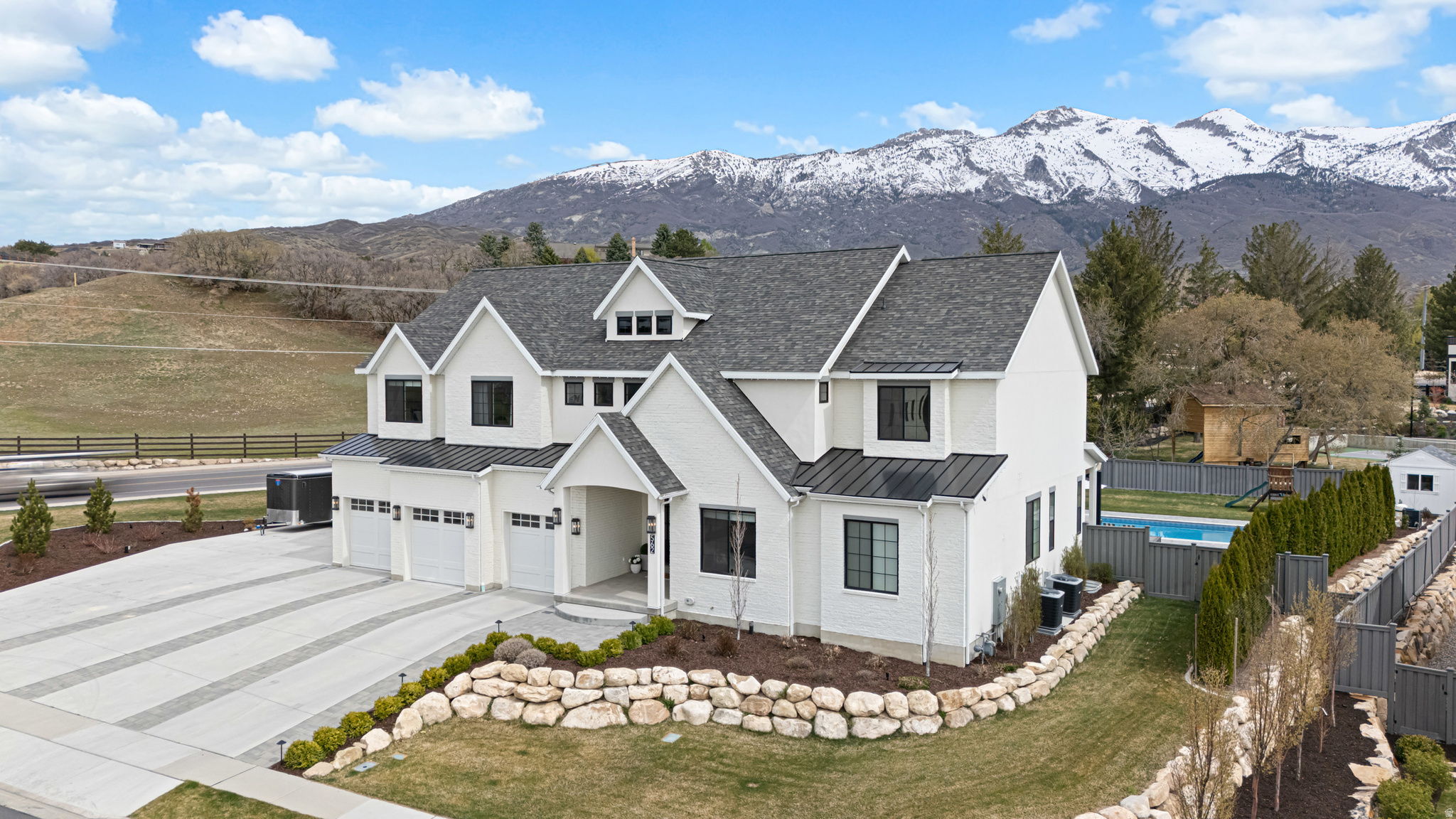 BECK PINES - Residential