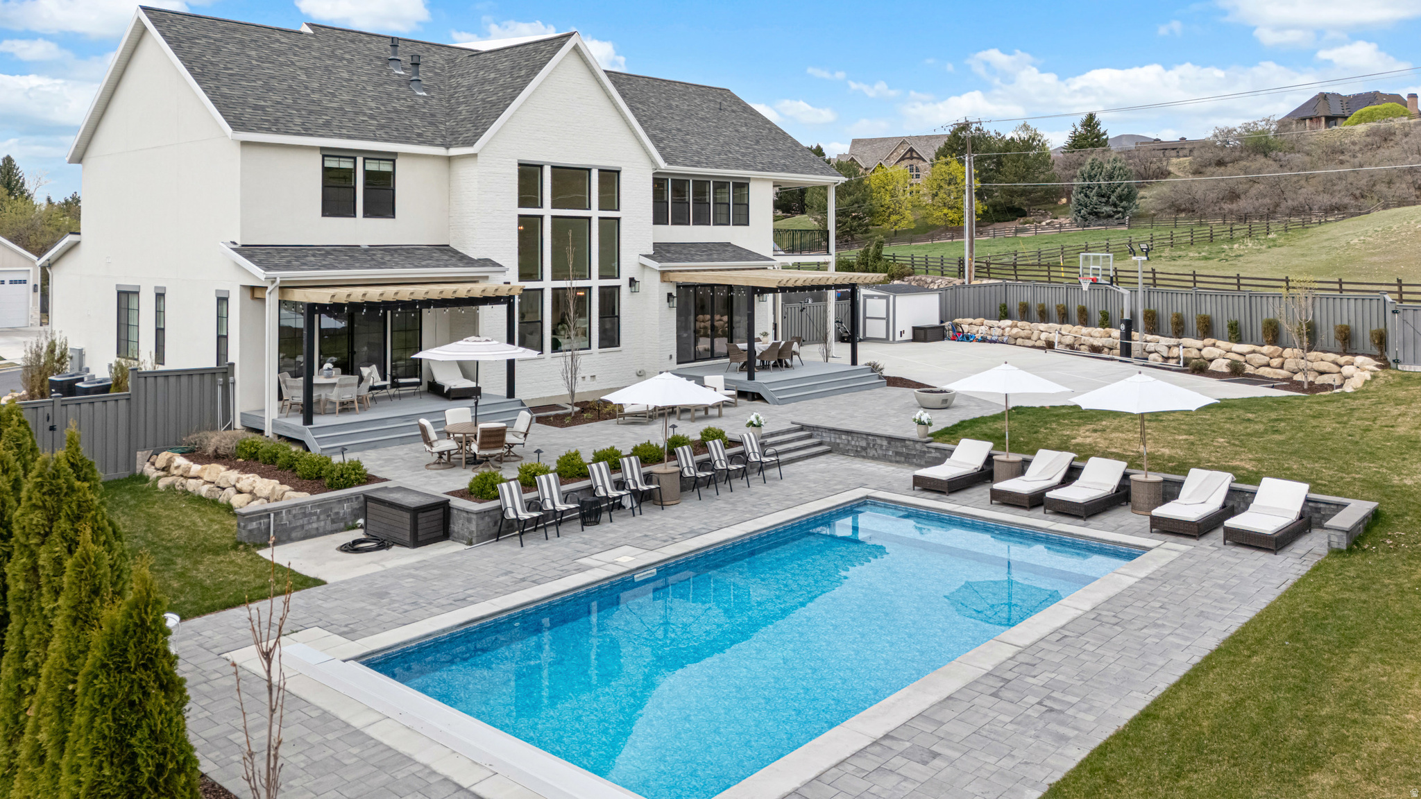 BECK PINES - Residential