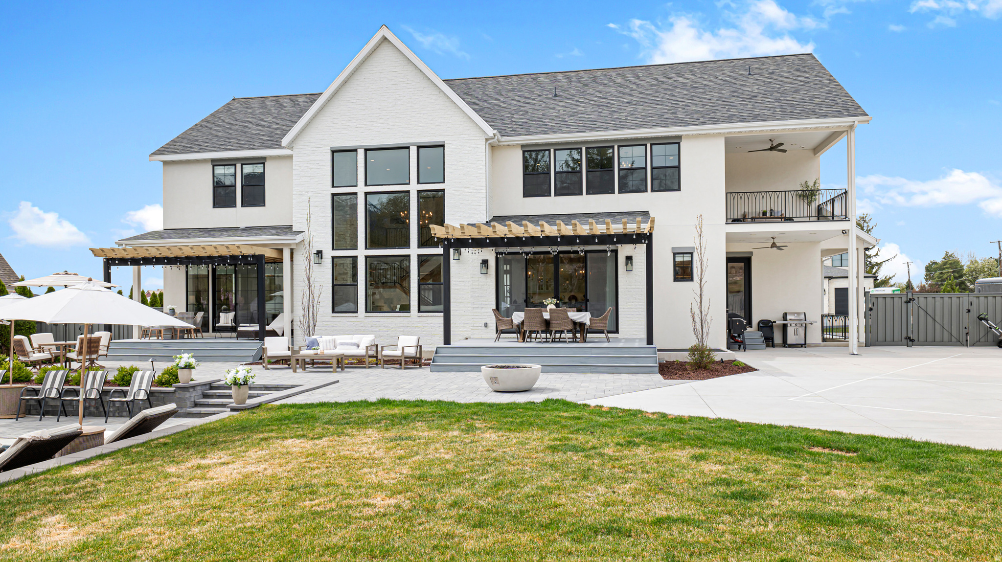 BECK PINES - Residential