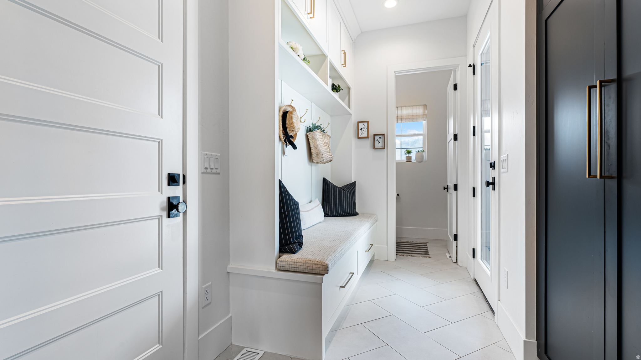 BECK PINES - Residential