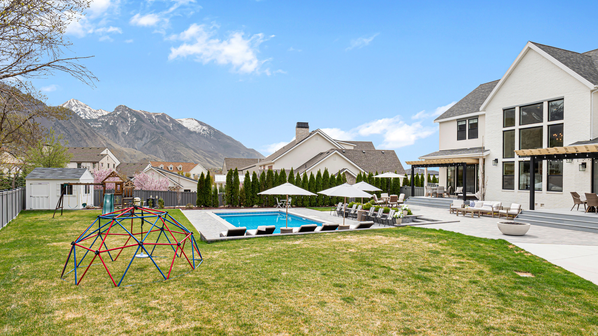 BECK PINES - Residential