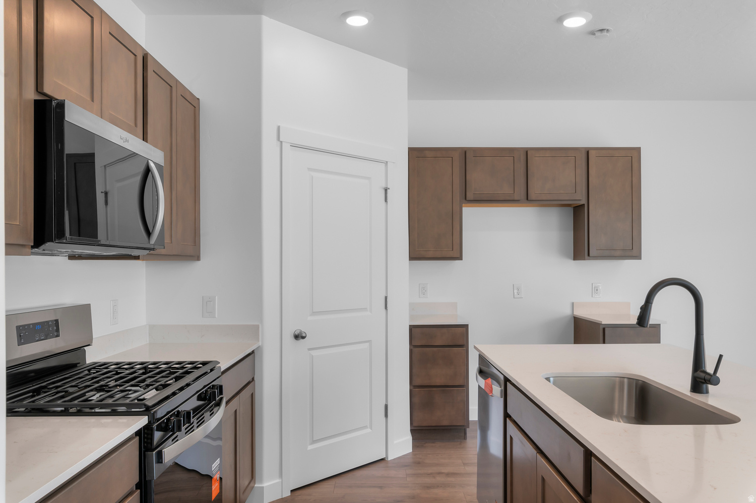 VIRIDIAN - Residential