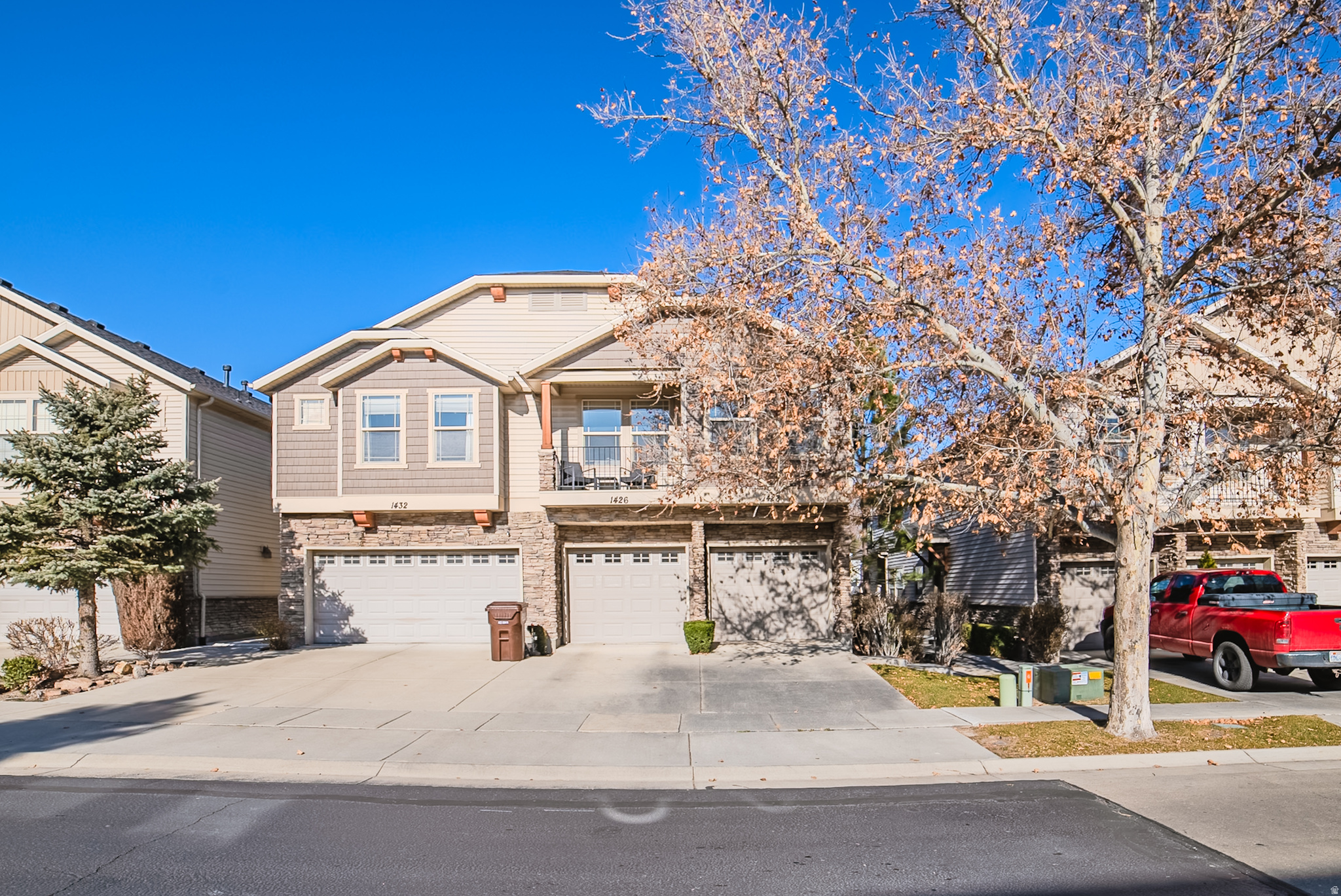STONEGATE TOWNHOMES AMD - Residential