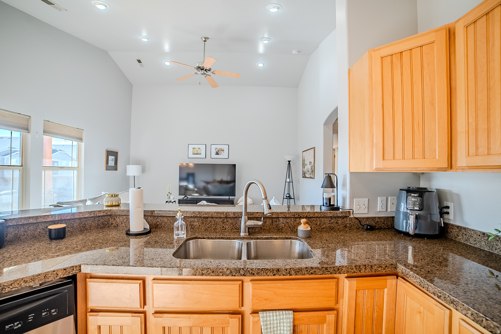 STONEGATE TOWNHOMES AMD - Residential