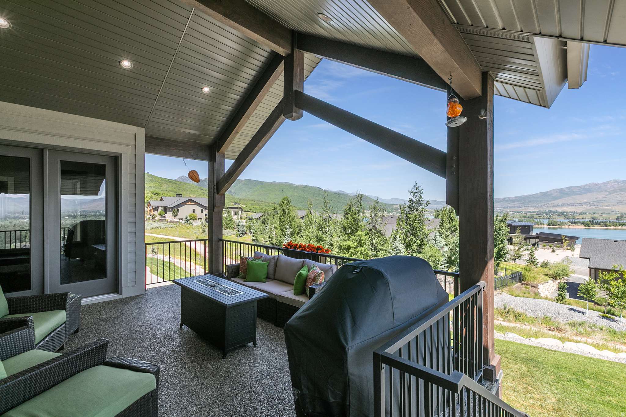 THE CHALETS AT SKI L - Residential
