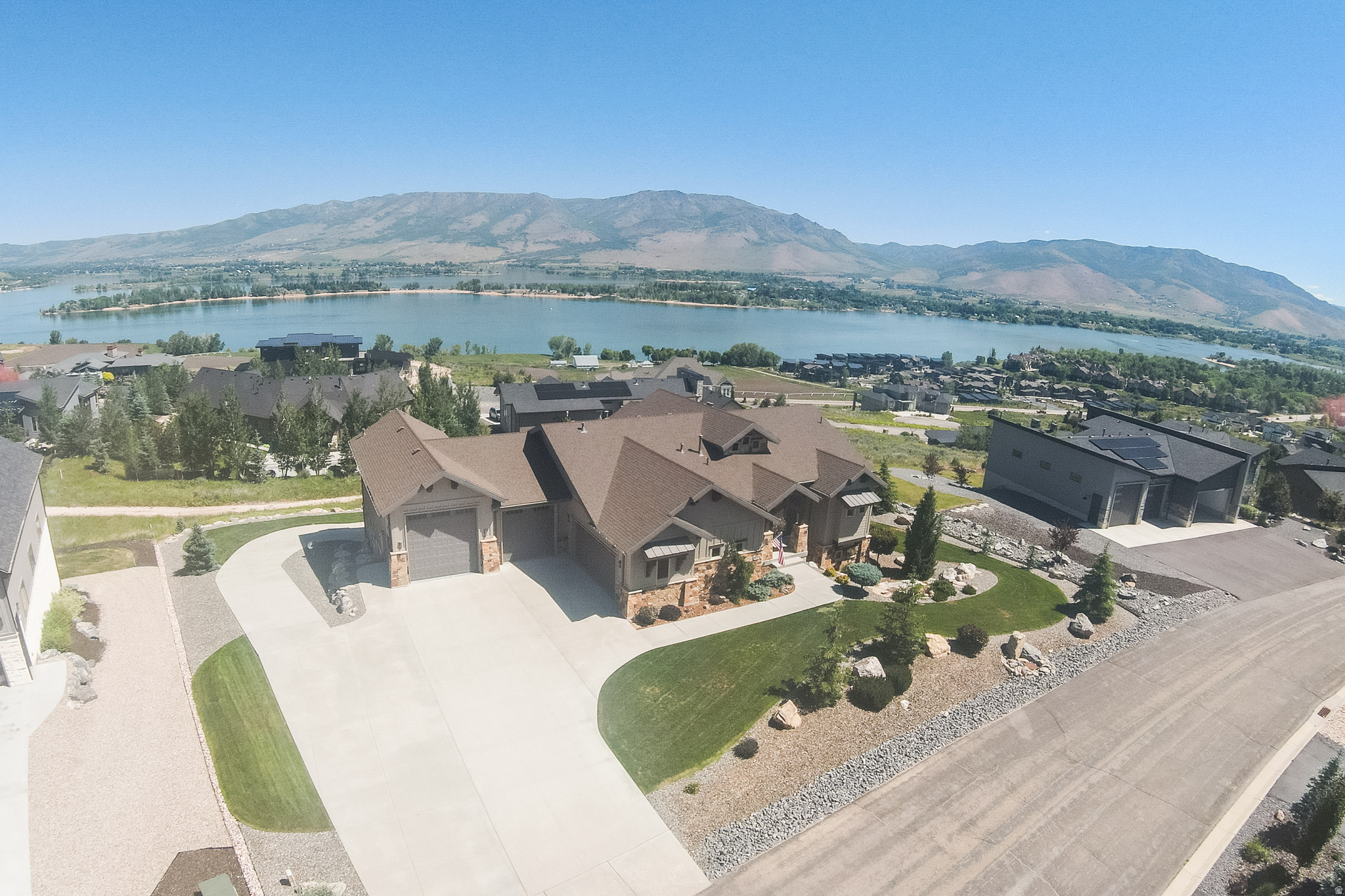 THE CHALETS AT SKI L - Residential