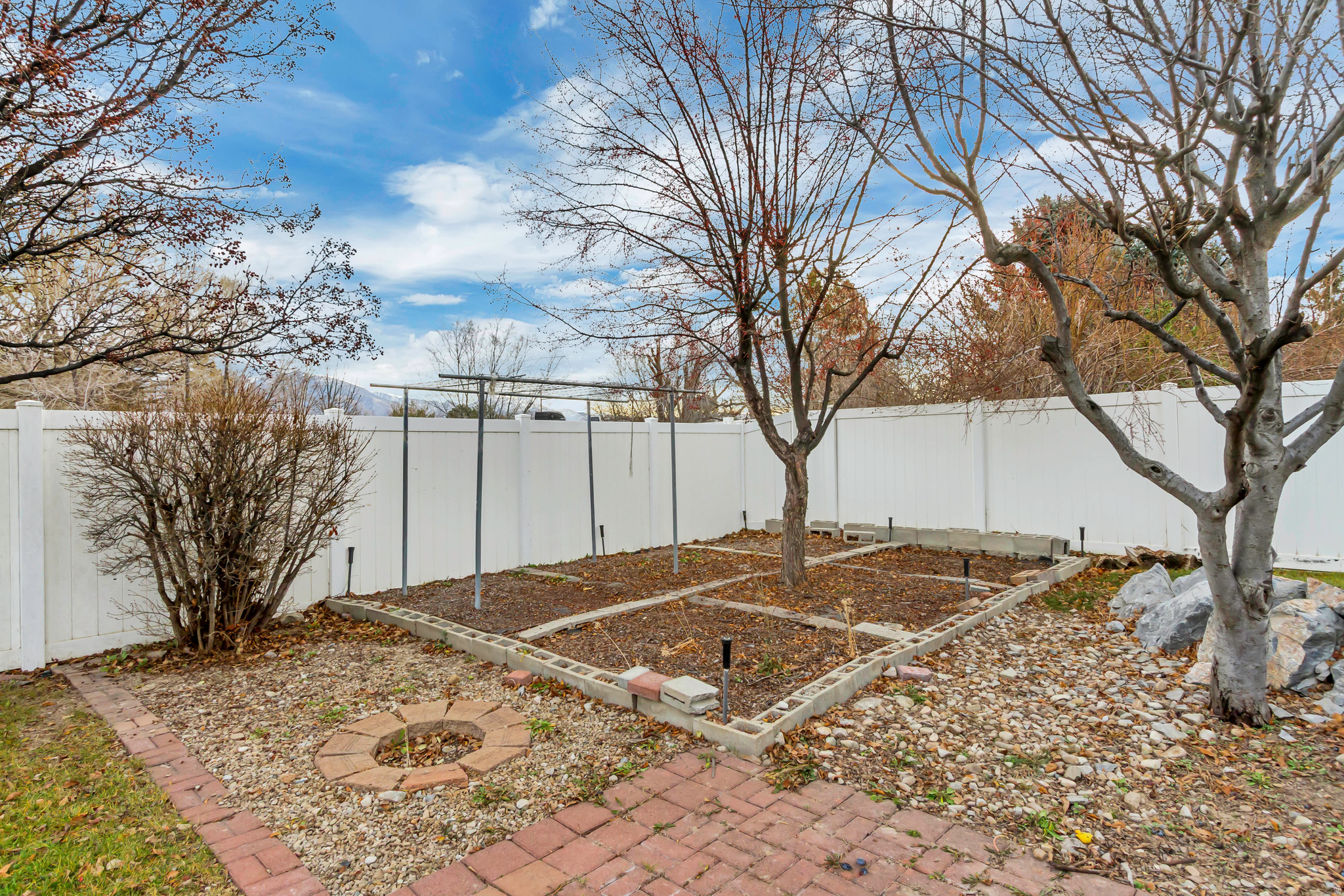 SYCAMORE RIDGE - Residential