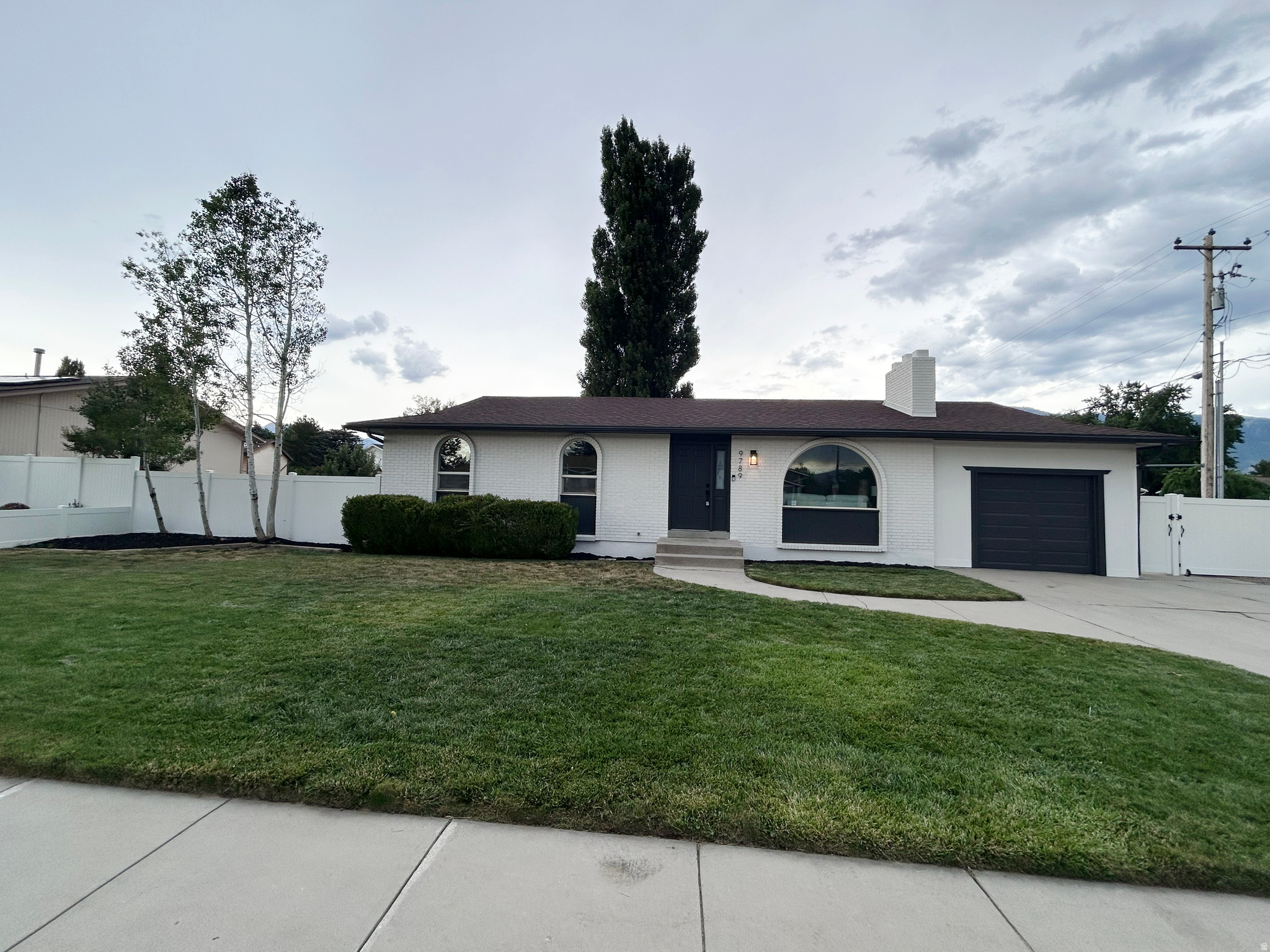 MOUNTAIN VIEW ESTATE - Residential