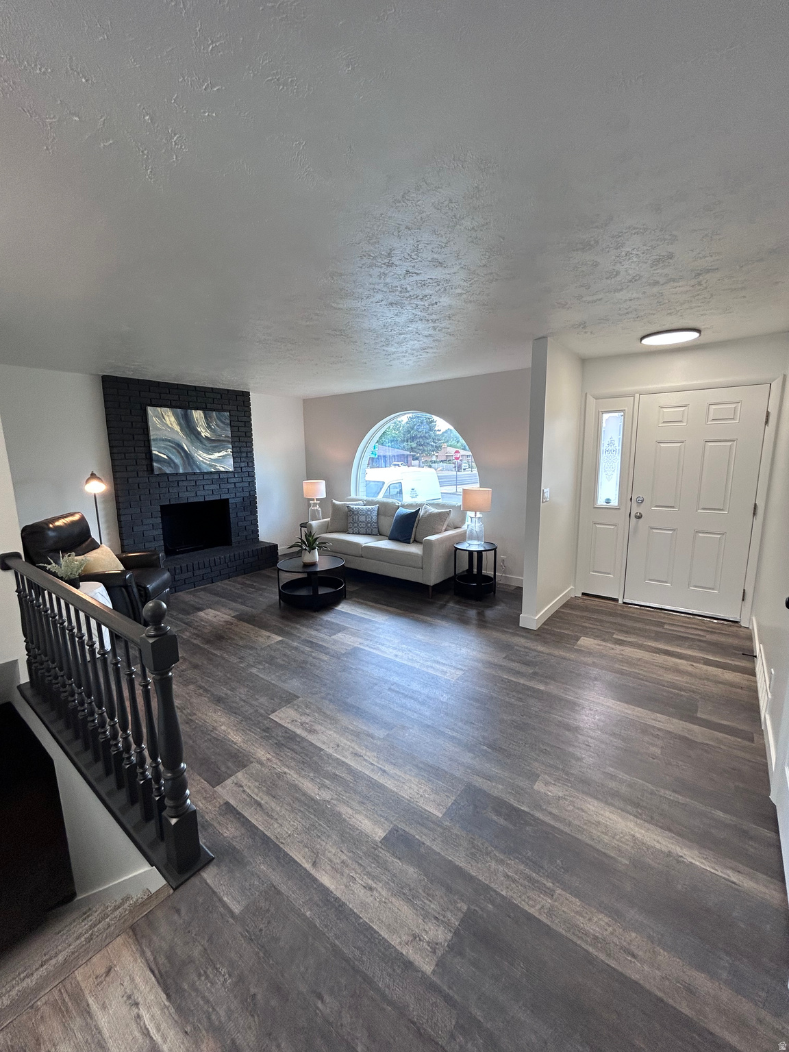MOUNTAIN VIEW ESTATE - Residential