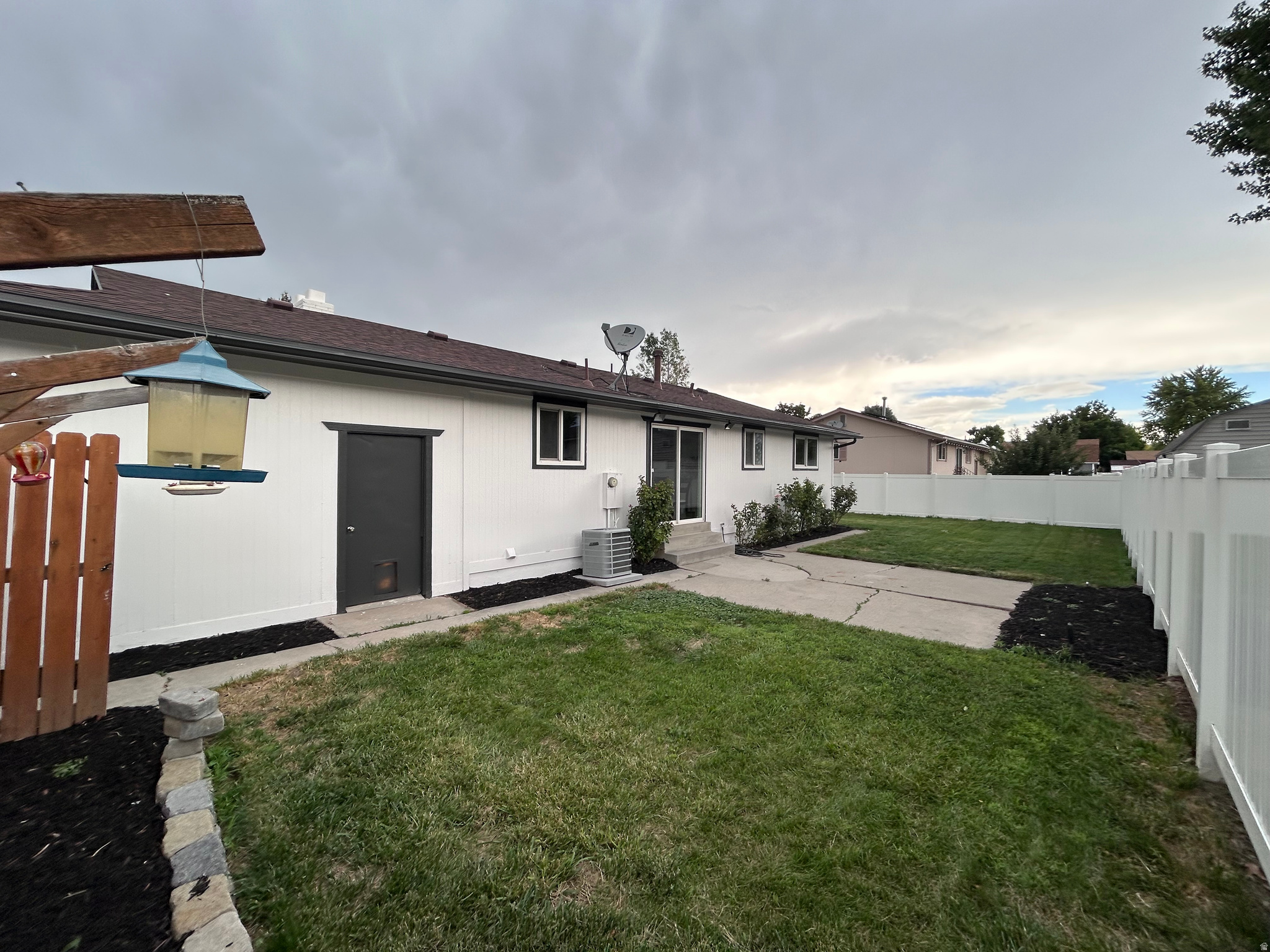 MOUNTAIN VIEW ESTATE - Residential