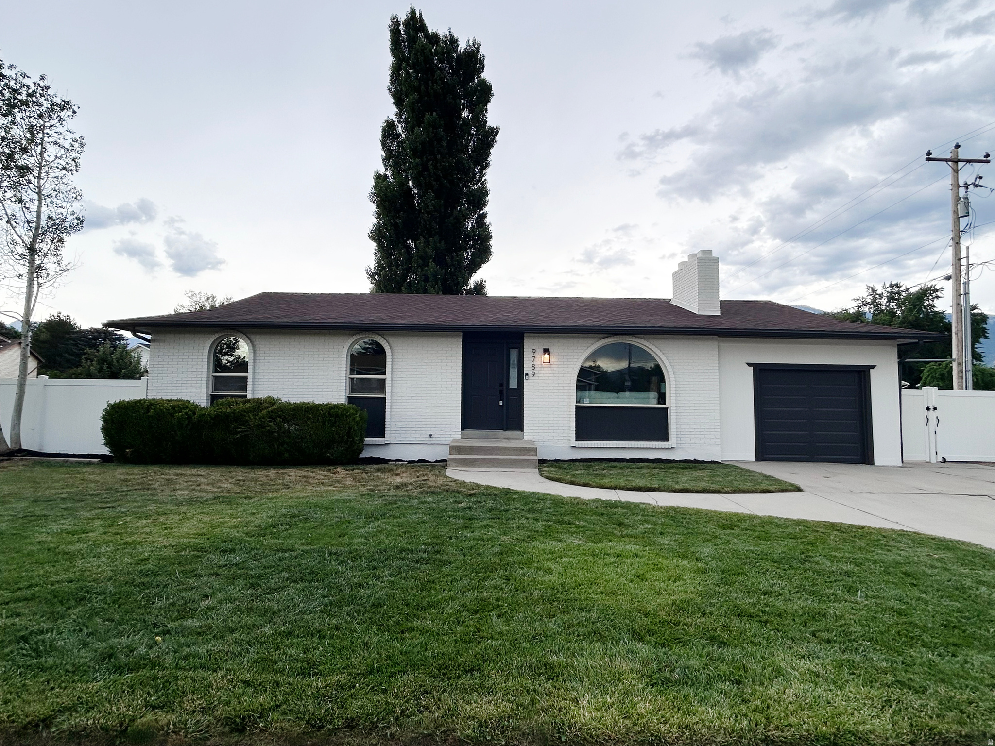 MOUNTAIN VIEW ESTATE - Residential