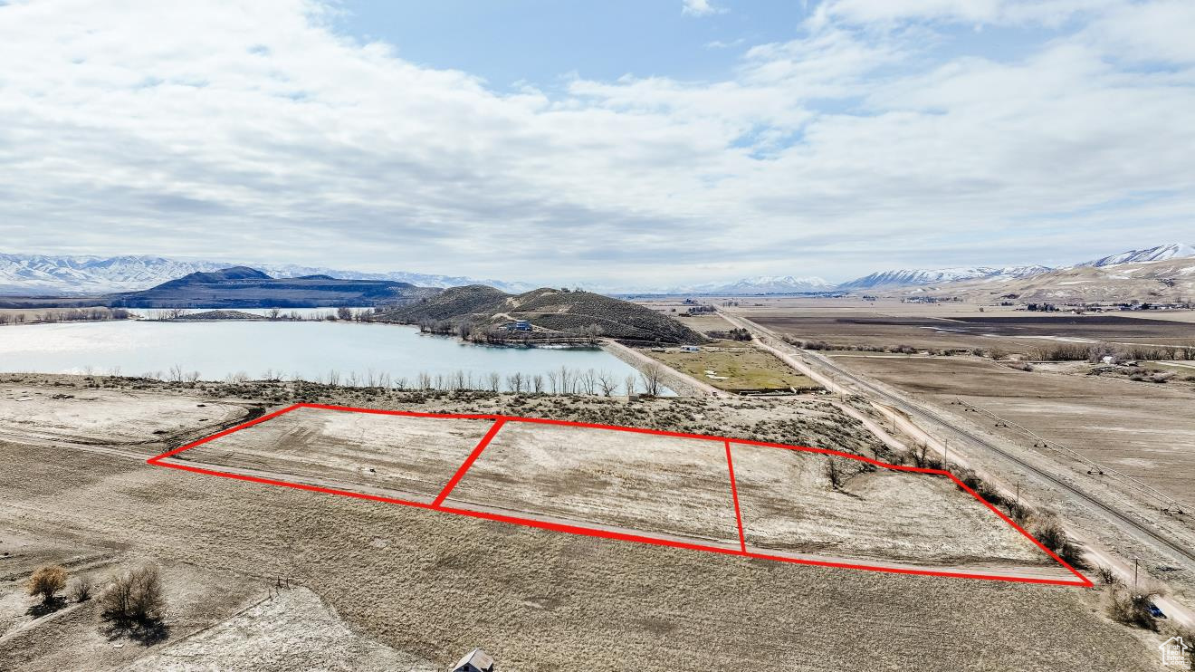HULL LOT OF LITTLES SUBDIVISION - Land