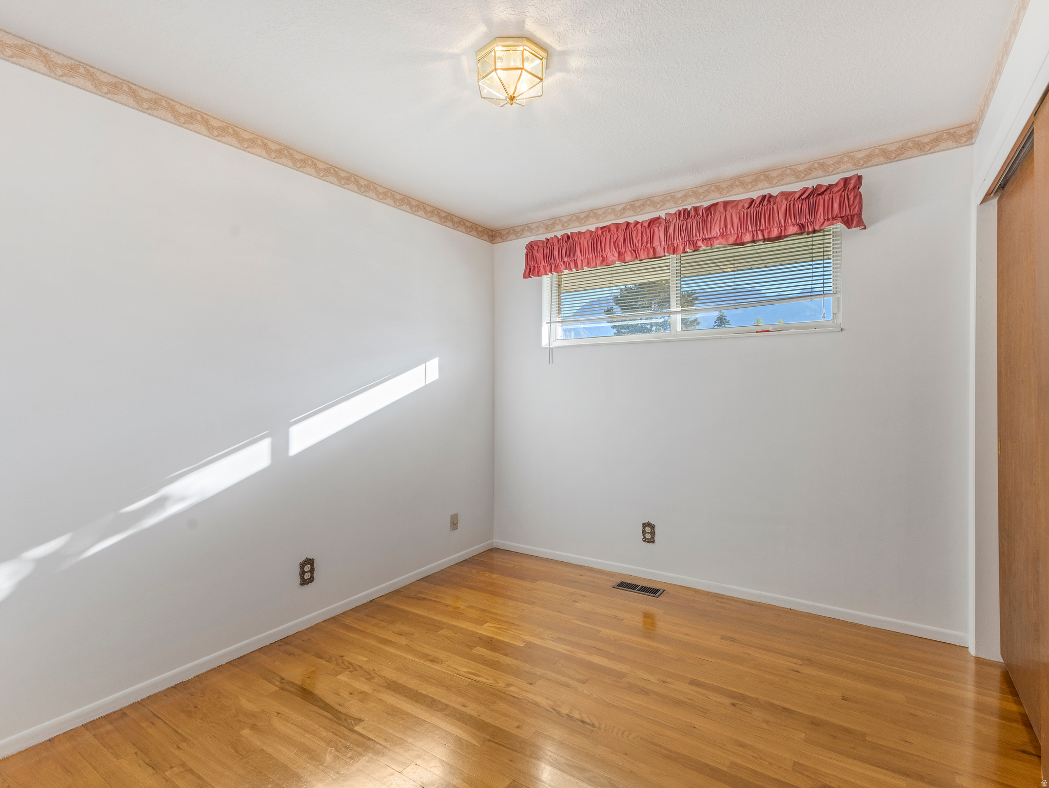 FERRELAND ACRES - Residential
