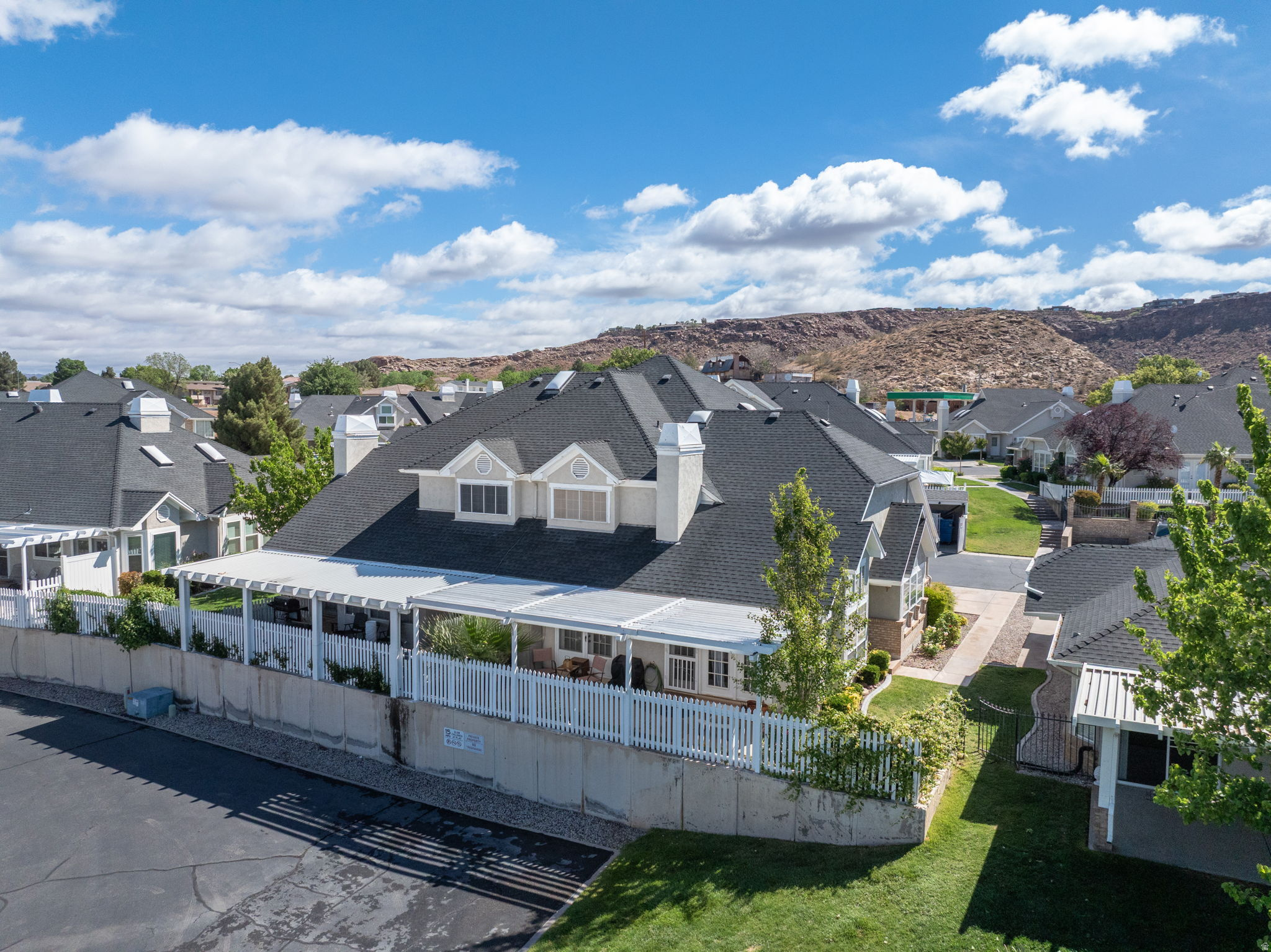 HILLS 1 - Residential