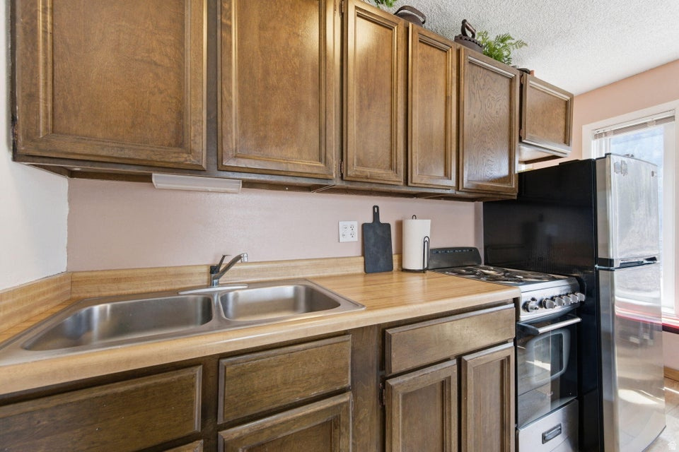 KRISTI CONDOS - Residential
