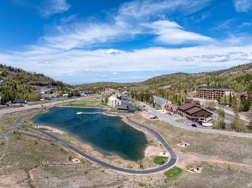 KRISTI CONDOS - Residential