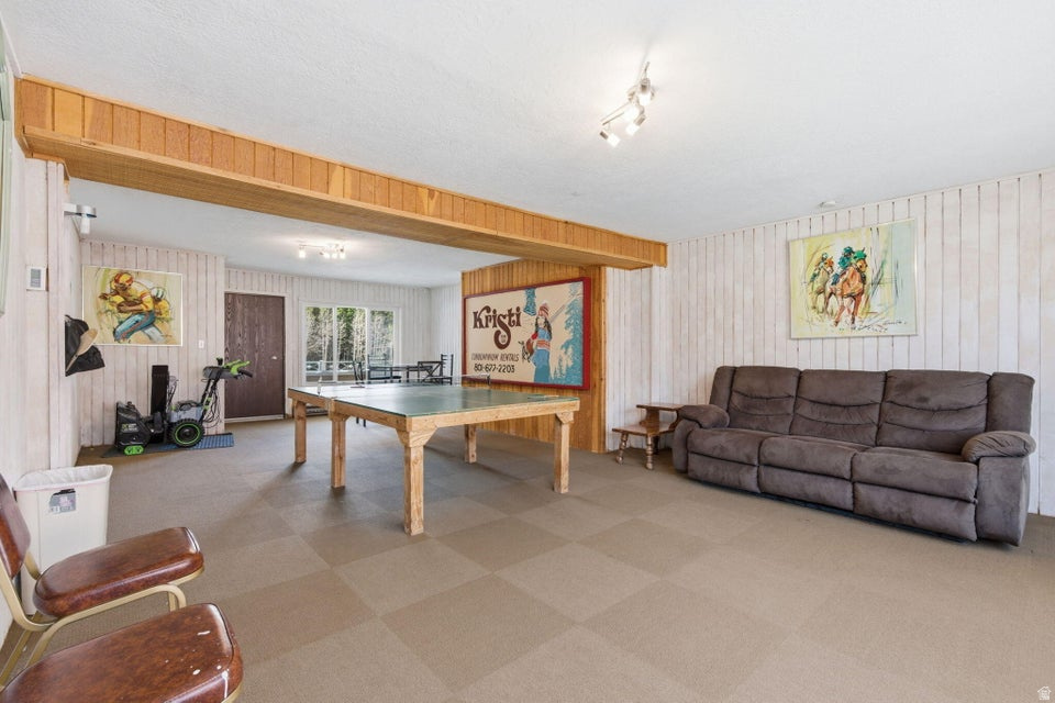 KRISTI CONDOS - Residential