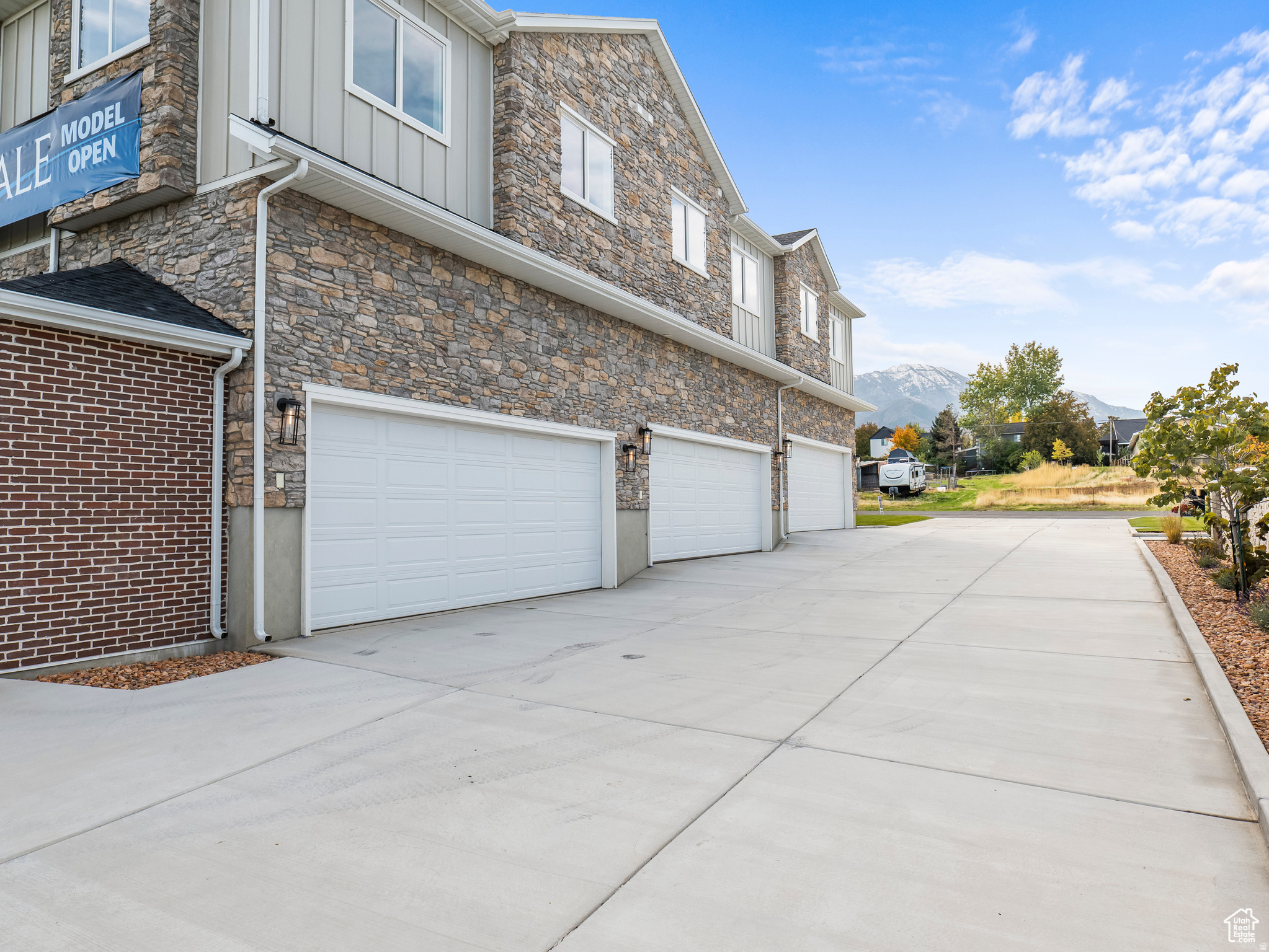 THREE FOUR ONE TOWNHOMES - Residential