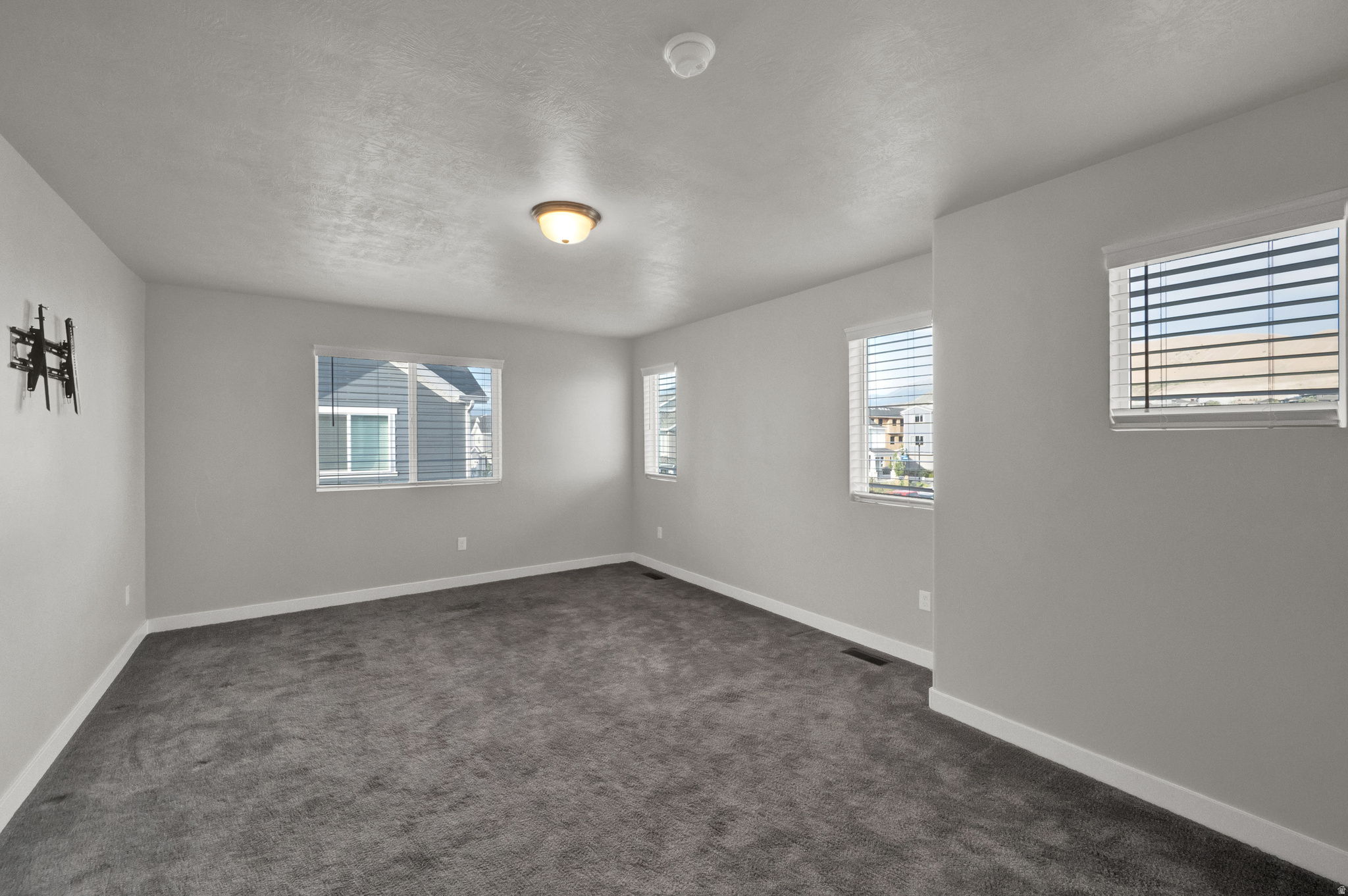 DAY RANCH TOWNS - Residential Lease
