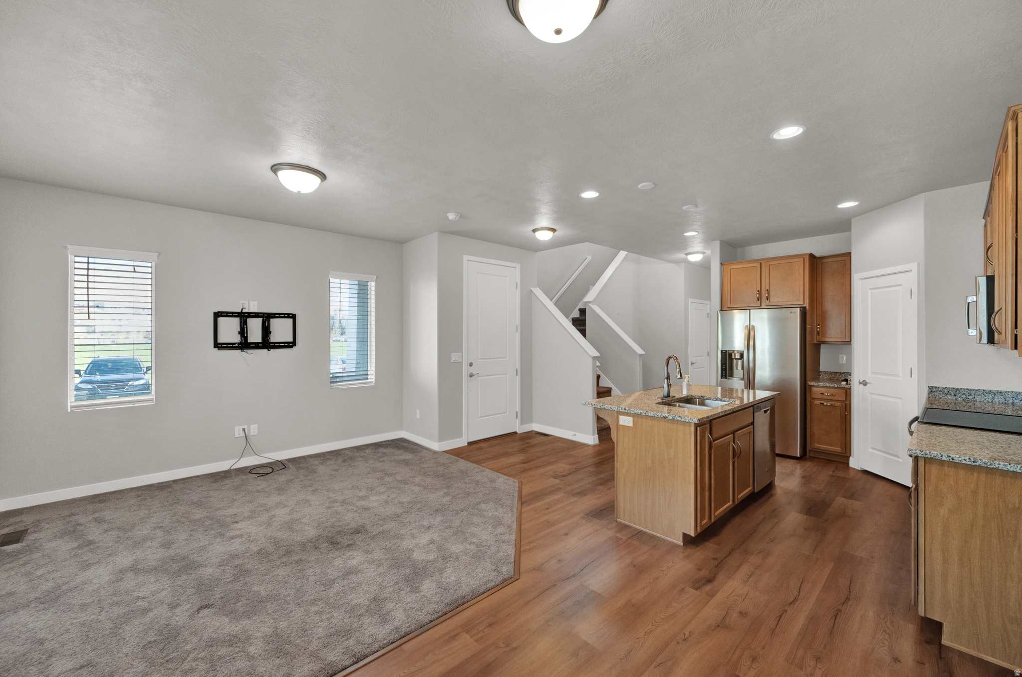 DAY RANCH TOWNS - Residential Lease