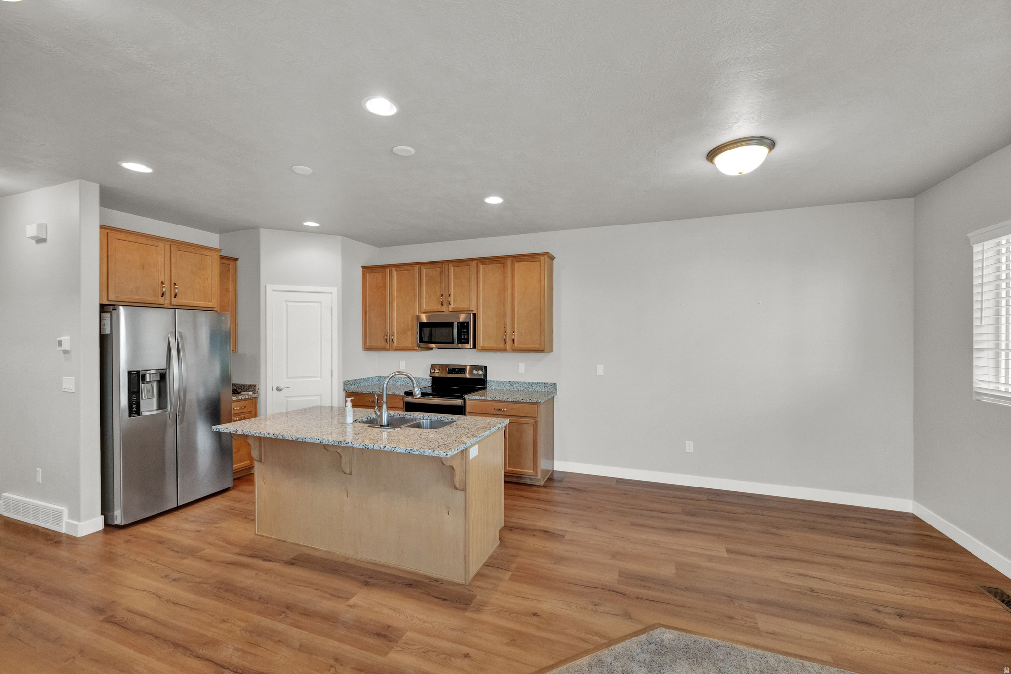 DAY RANCH TOWNS - Residential Lease