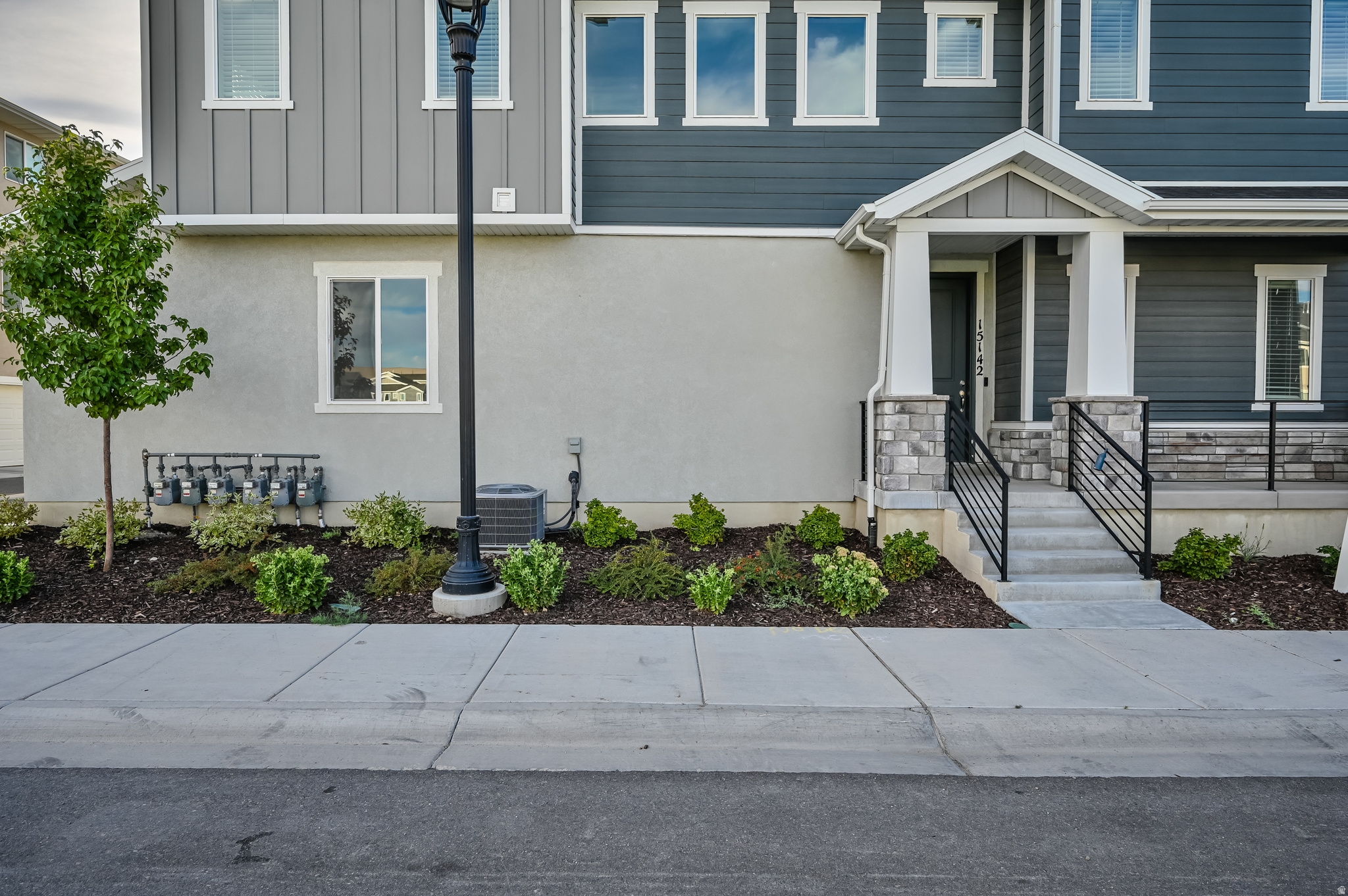 DAY RANCH TOWNS - Residential Lease