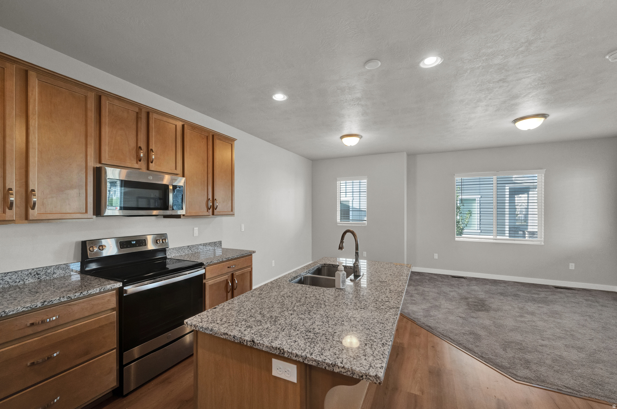 DAY RANCH TOWNS - Residential Lease