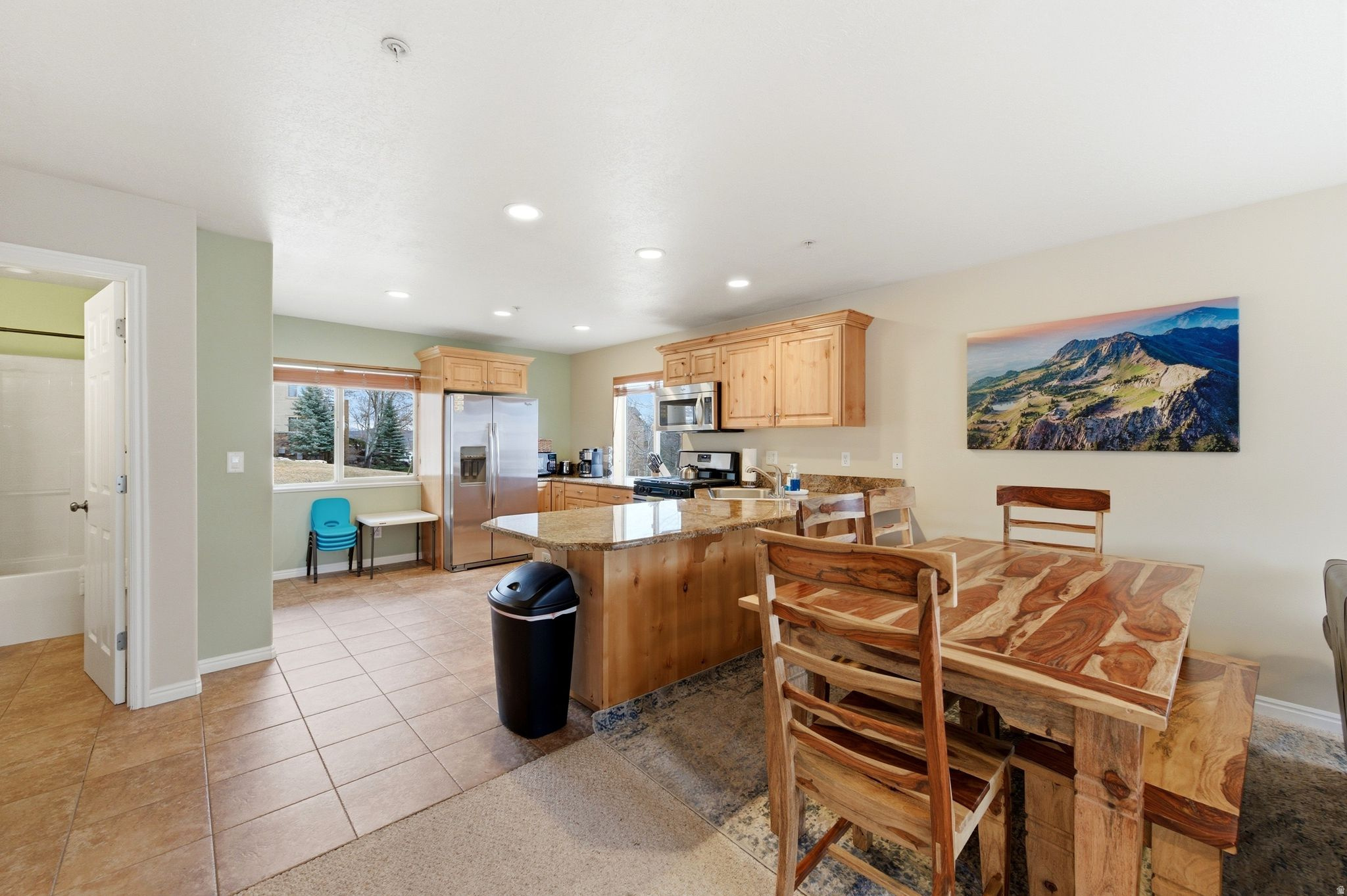 MOOSE HOLLOW CONDOMI - Residential