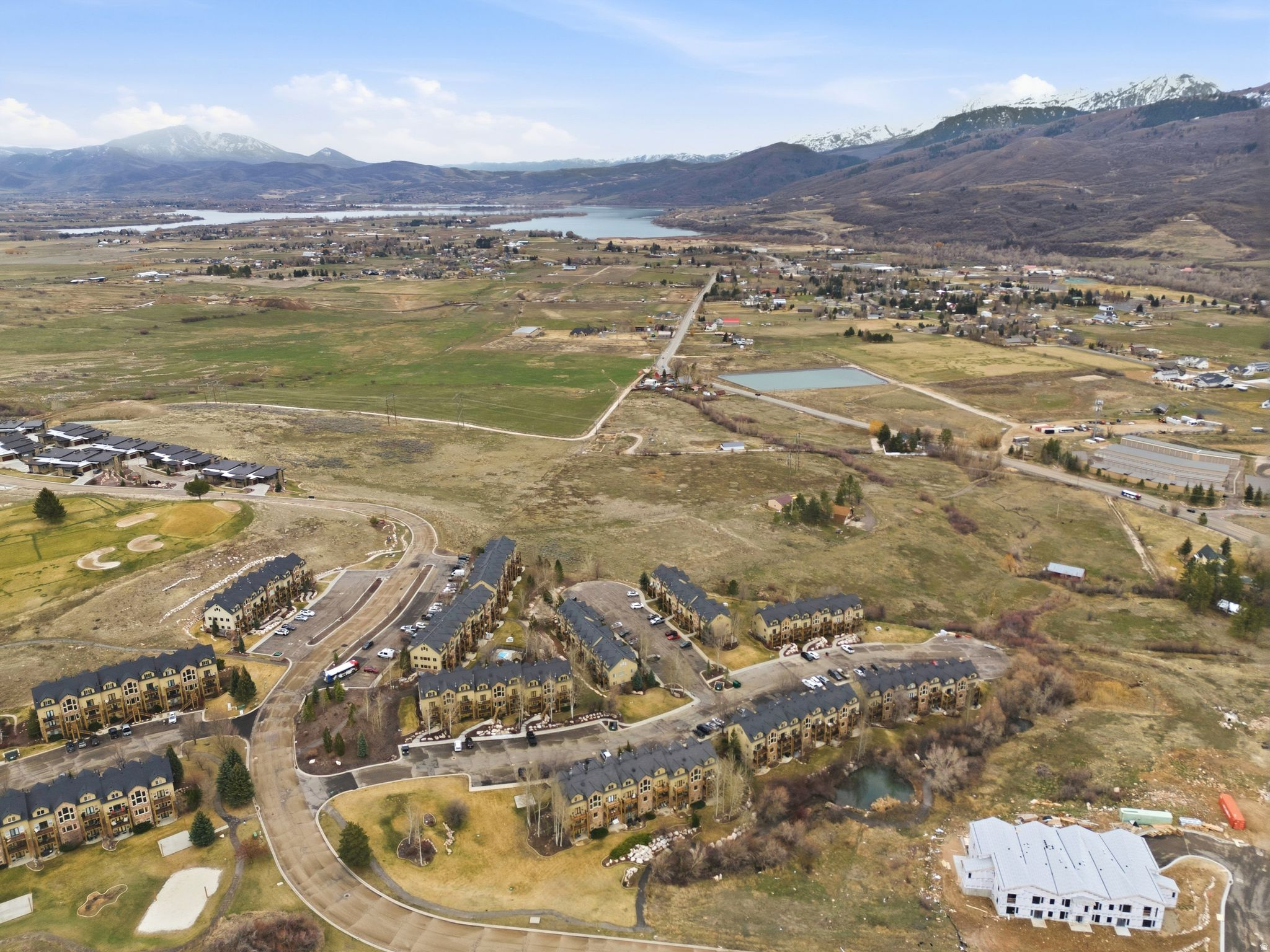 MOOSE HOLLOW CONDOMI - Residential
