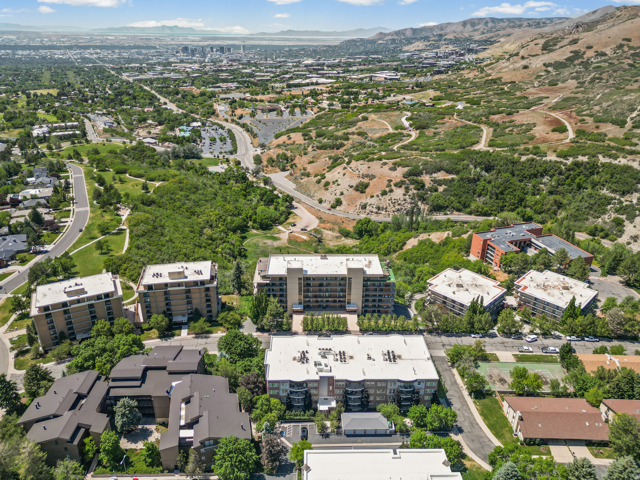 DONNER PLACE CONDM - Residential