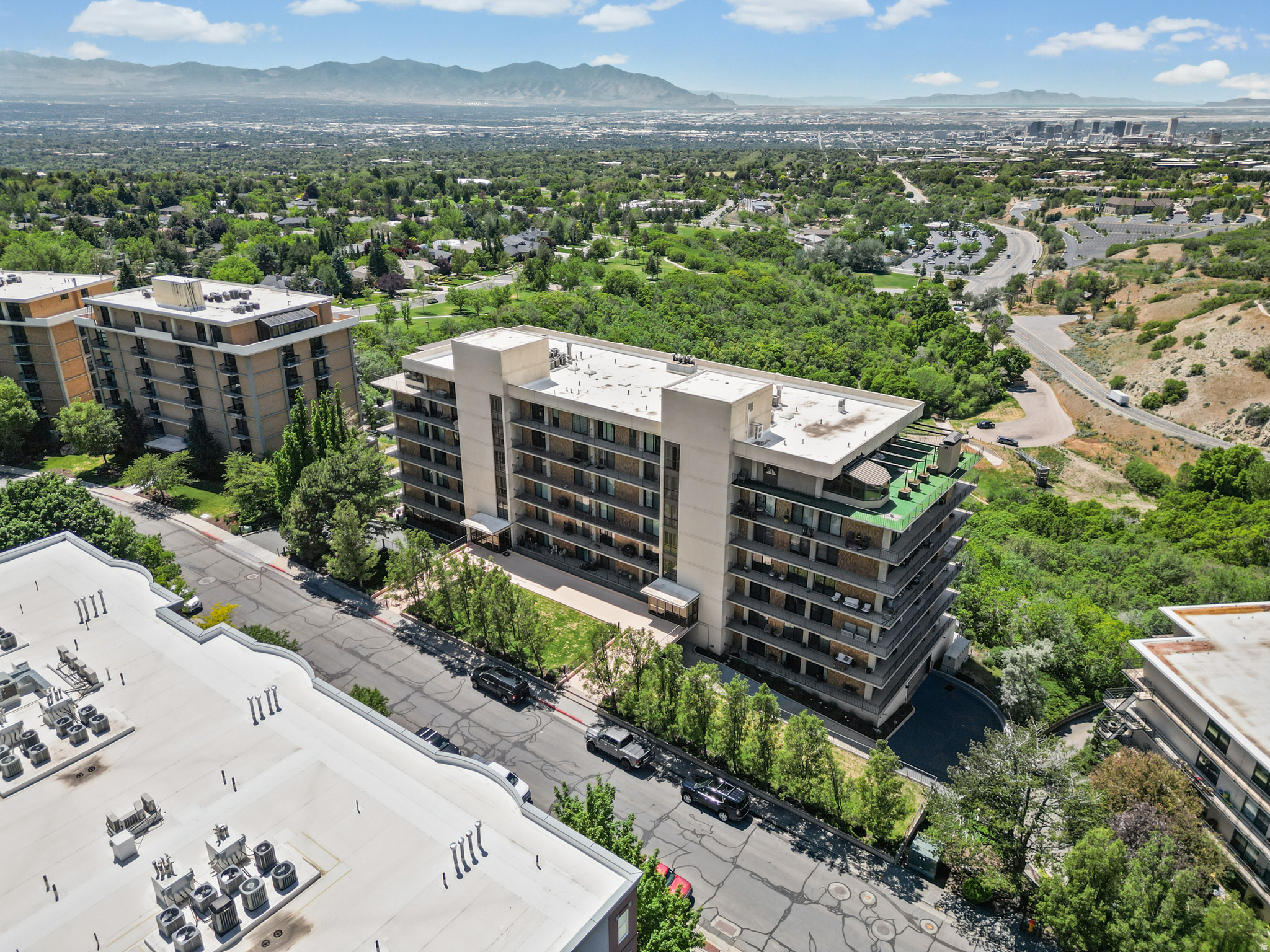 DONNER PLACE CONDM - Residential